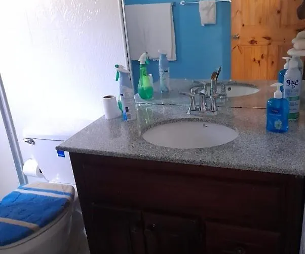 Parkin's Place Guest house Runaway Bay